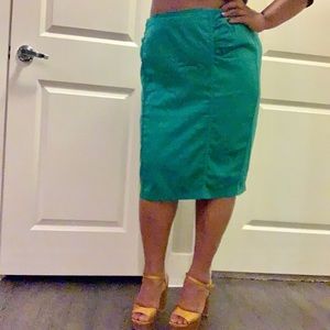 Green Satin like skirt from Torrid. Size 18